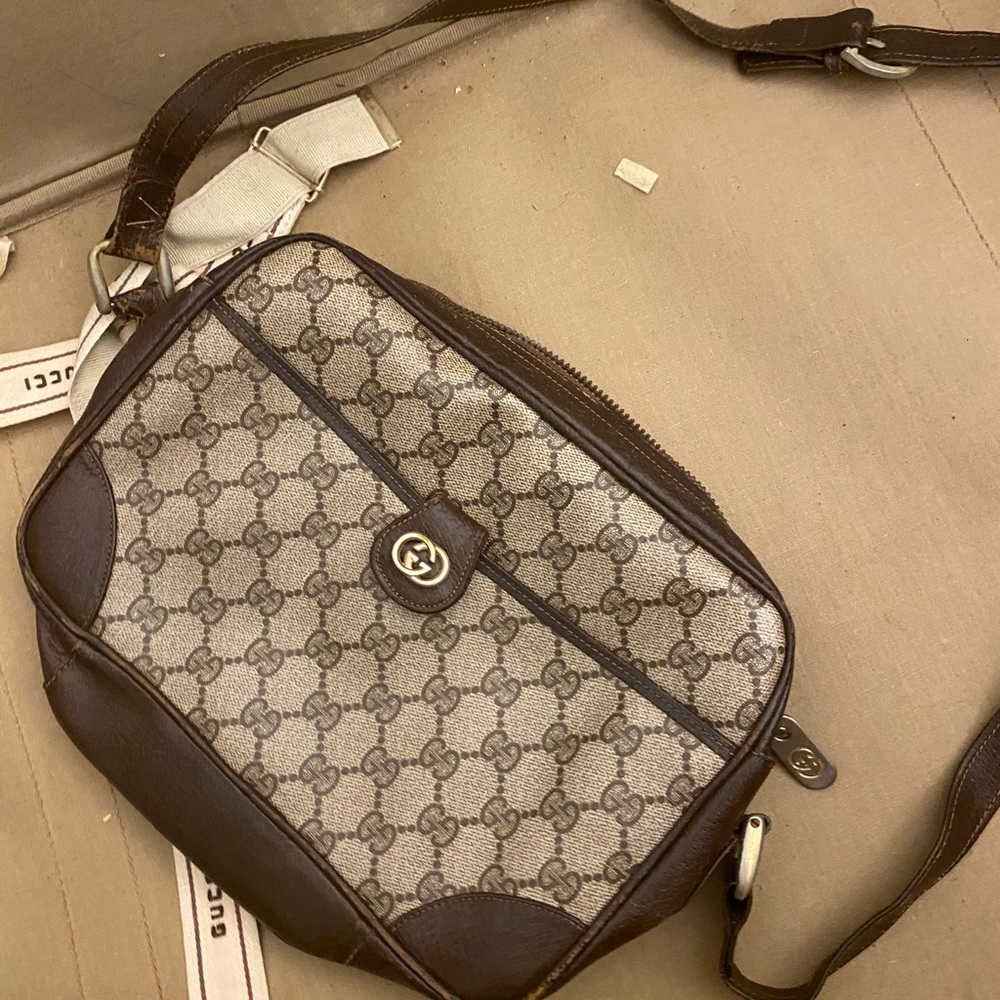 Vintage Gucci shoulder bag